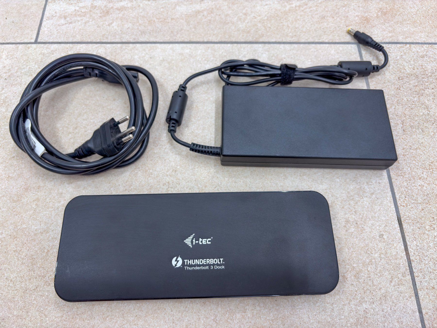 I-tec Docking station: i-tec Thunderbolt Dockingstation – D'occasion à Sevelen par marcofl 1
