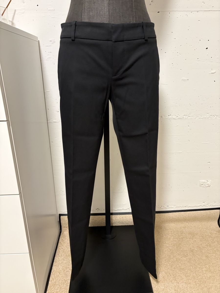 Gucci Pantaloni: Gucci Black Trousers Size 38, Gold Buttons, Spring Ready! – Nuovo (secondo la descrizione) da Sarnen venduto da vik_jw5z