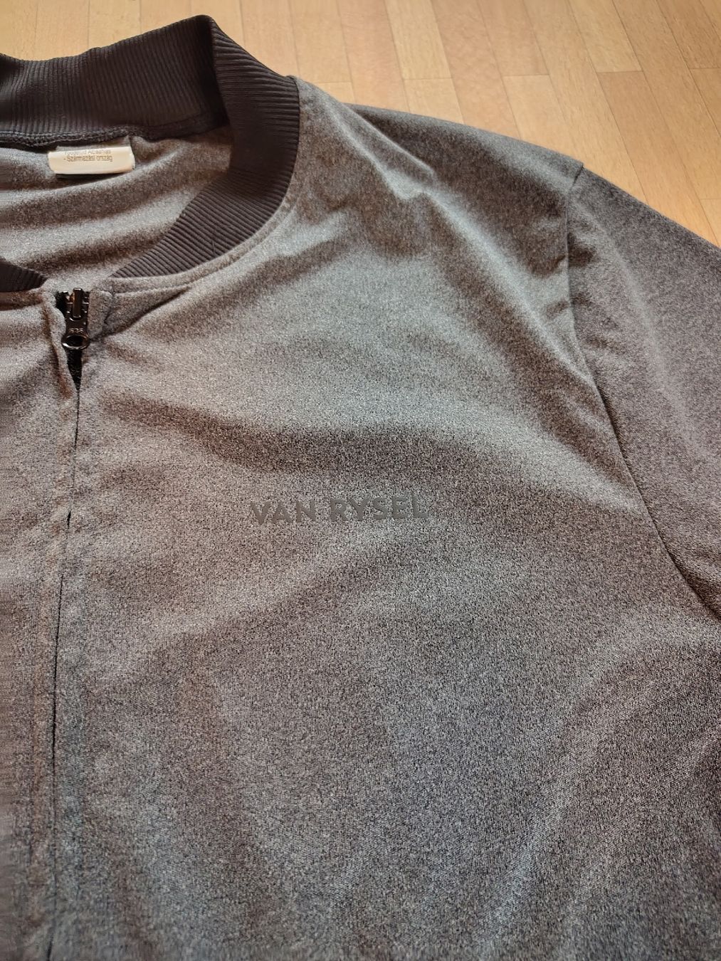 Van Rysel Canottiere & Pantaloni: Maillot de vélo Van rysel – Usato da Pâquier-Montbarry venduto da adr_g926 1