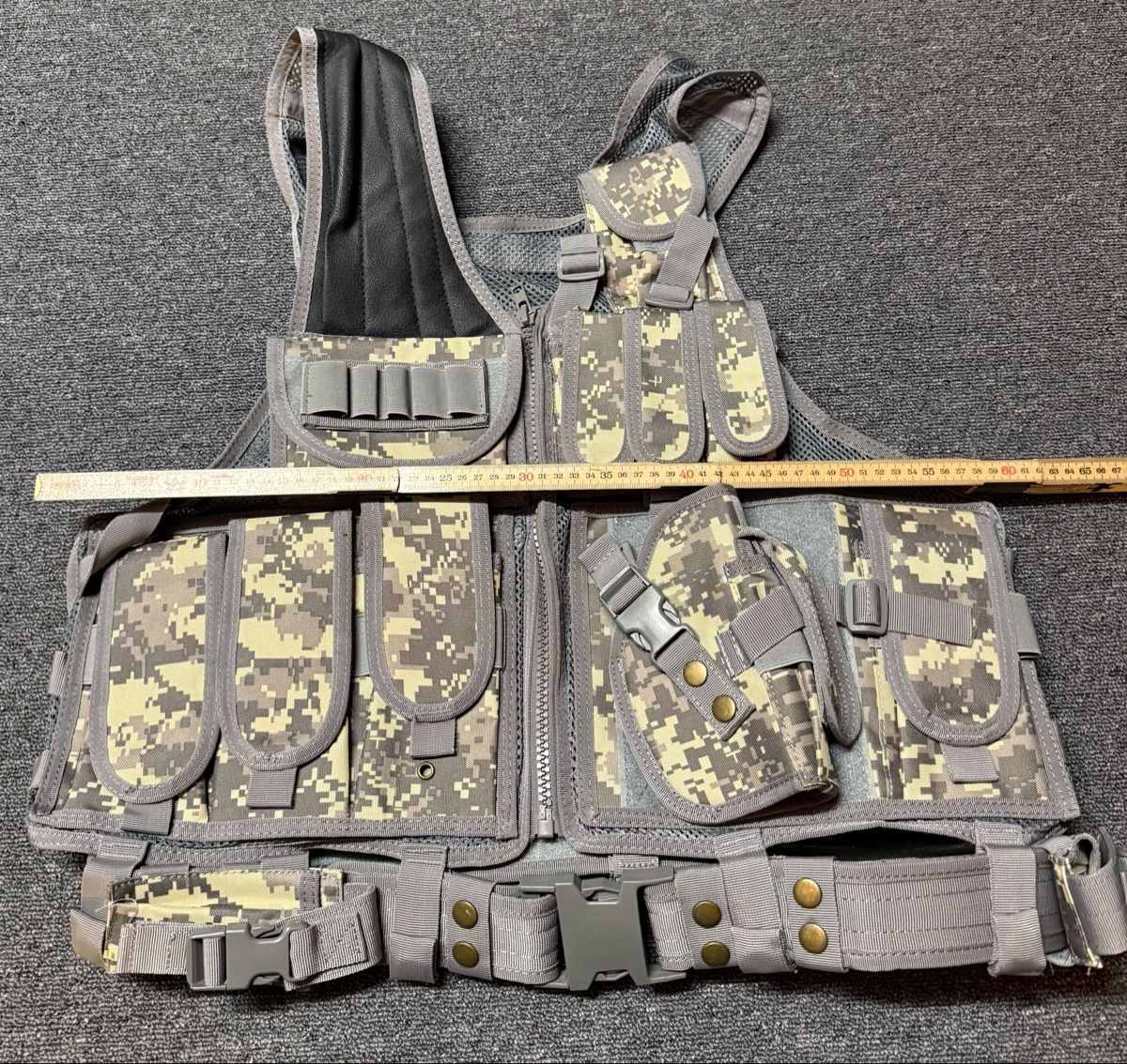 Uniformi: Tactical Einsatzweste Camouflage – Usato da Bauma venduto da Shotgunmann 3
