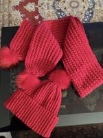 Hand gestrickte Mütze und Schal NEU! Wunderschönes ROT!!!
