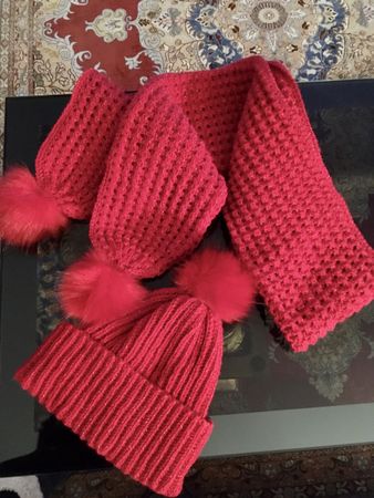 Hand gestrickte Mütze und Schal NEU! Wunderschönes ROT!!!