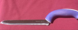 Brotmesser Tupperware blau Wellenschliff Edelstahl