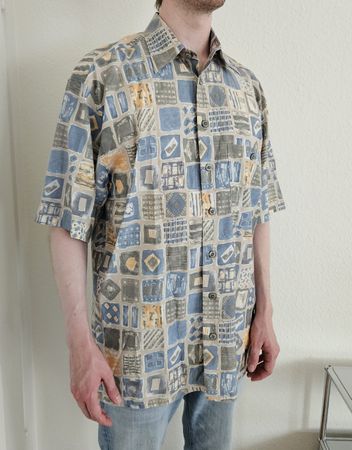 Vintage 90s Dad Shirt mit abstraktem Muster Grösse M