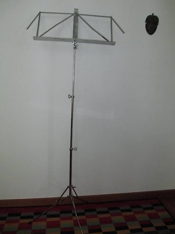 Supports pour instruments & partitions: Notenständer vernickelt – D'occasion à Riehen par dipus