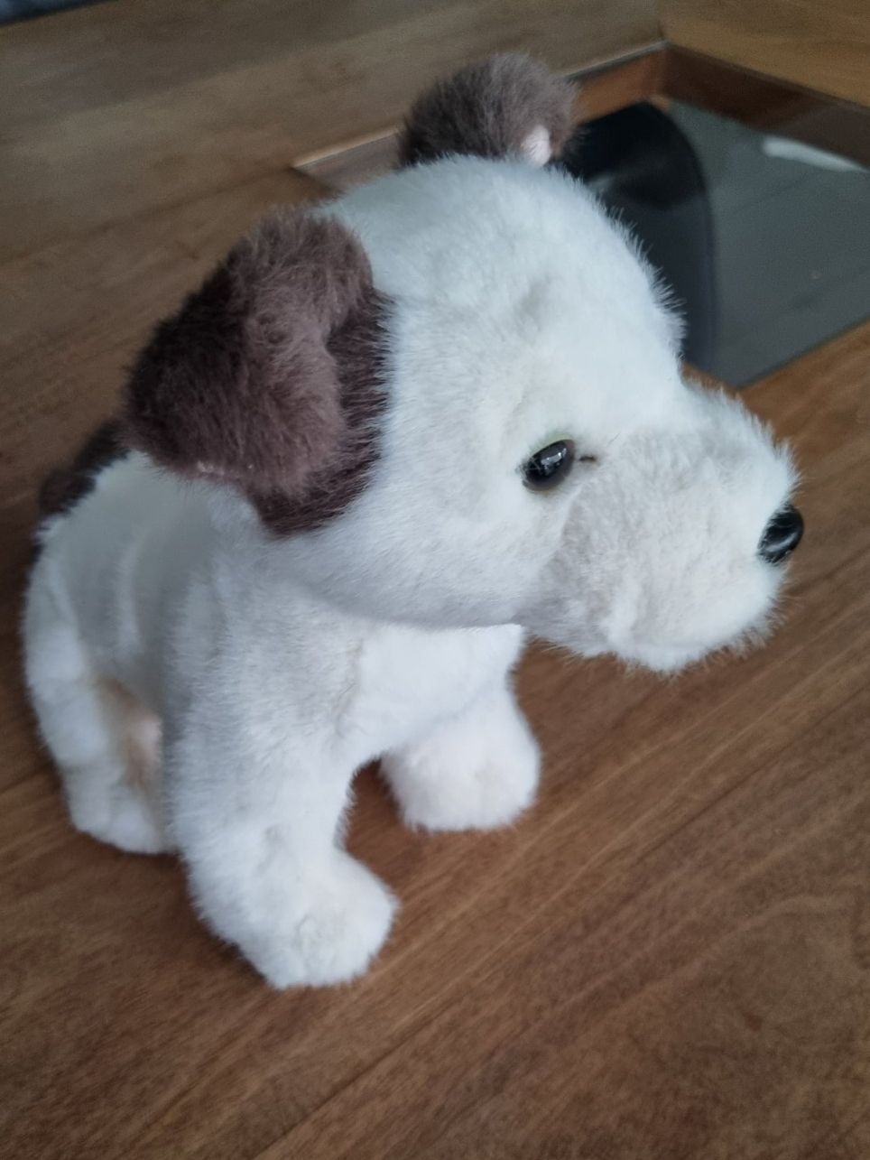 Teddy Hermann Giocattoli: Stofftier Hund weiss braun – Nuovo (secondo la descrizione) da Waltenschwil venduto da Larache90 1