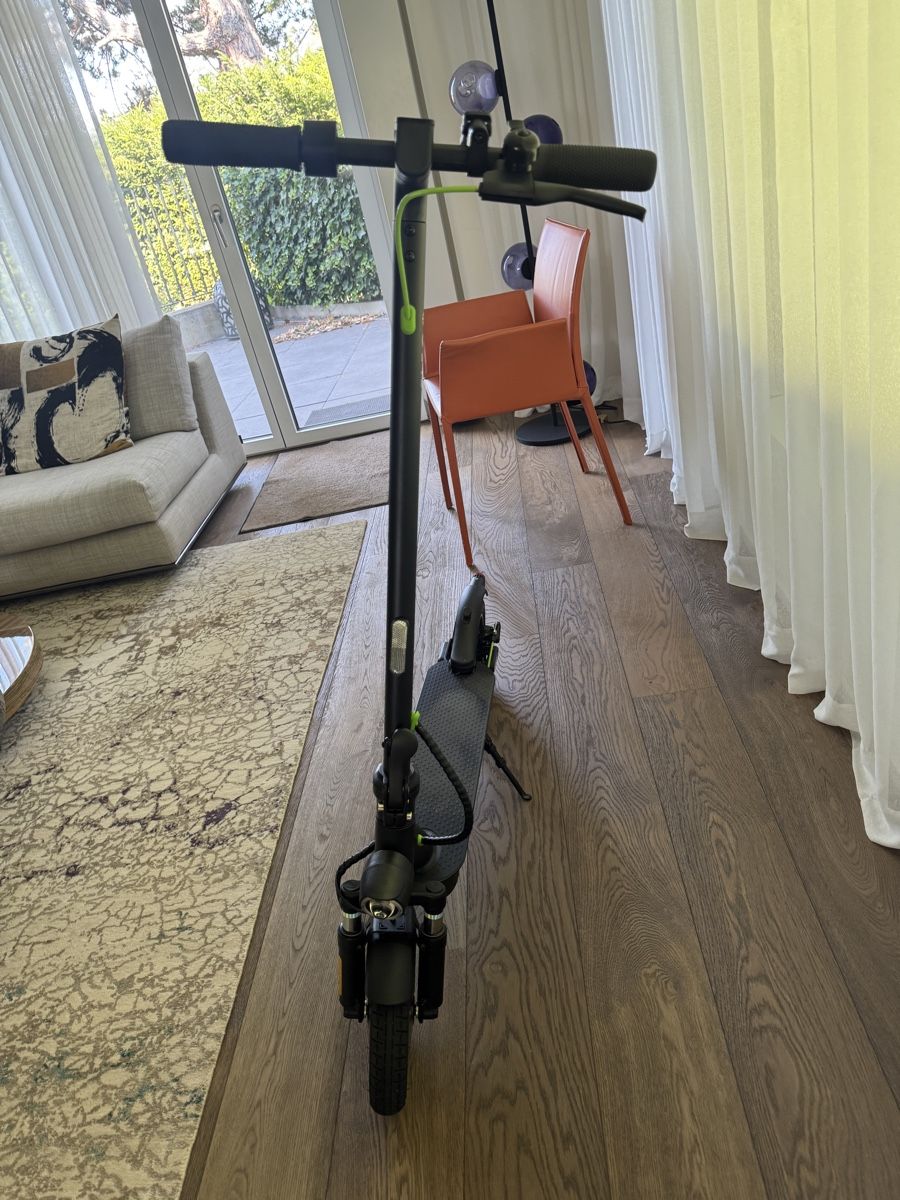 Scooters: E Scooter neu! – Neu (gemäss Beschreibung) aus Herrliberg von Mbarana 1
