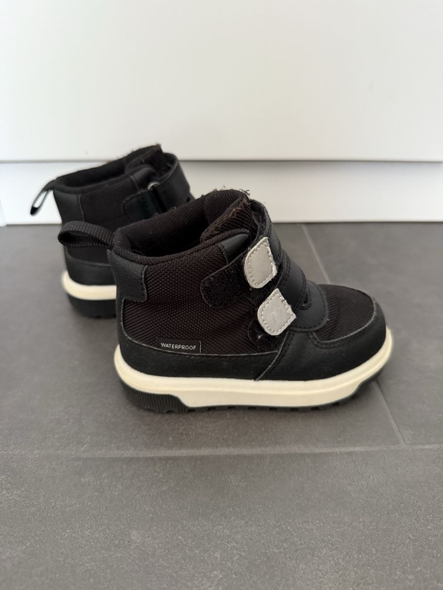 H&M Scarpe per ragazzi: H&M Kinder winter boots Gr.22 – Usato da Niederglatt ZH venduto da Vladaa 1