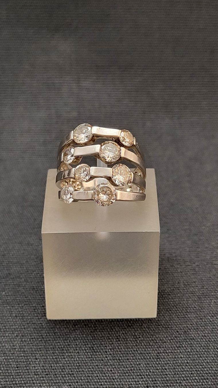 Anelli: Silberring 925 mit geschliffenen Steinchen – Usato da Basel venduto da spinne02 1