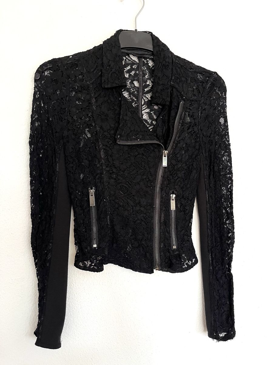 Giacche: Schwarze Spitzenjacke, Gr. 36, neuwertig – Usato da Basel venduto da JJ.Elena