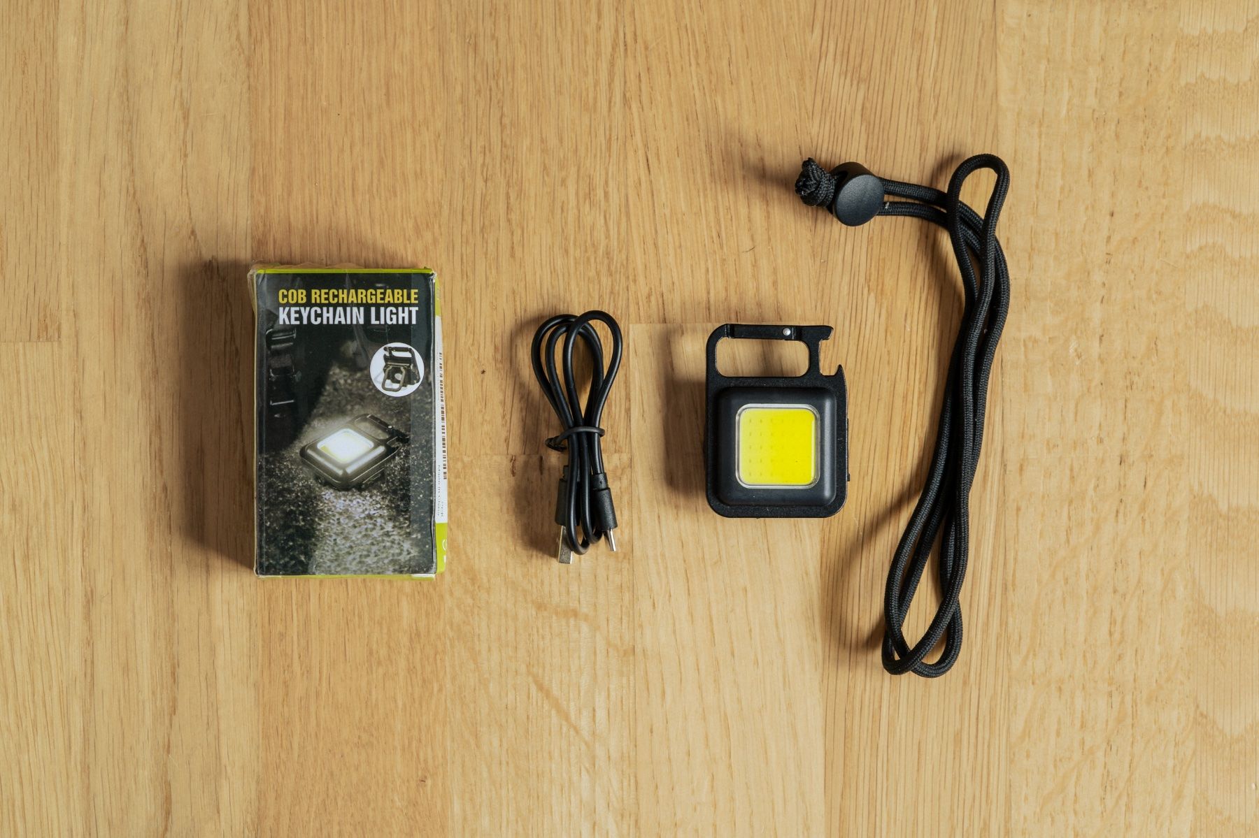 Lampade: Rechargable Keychain Light LED – Usato da Bern venduto da keiteee