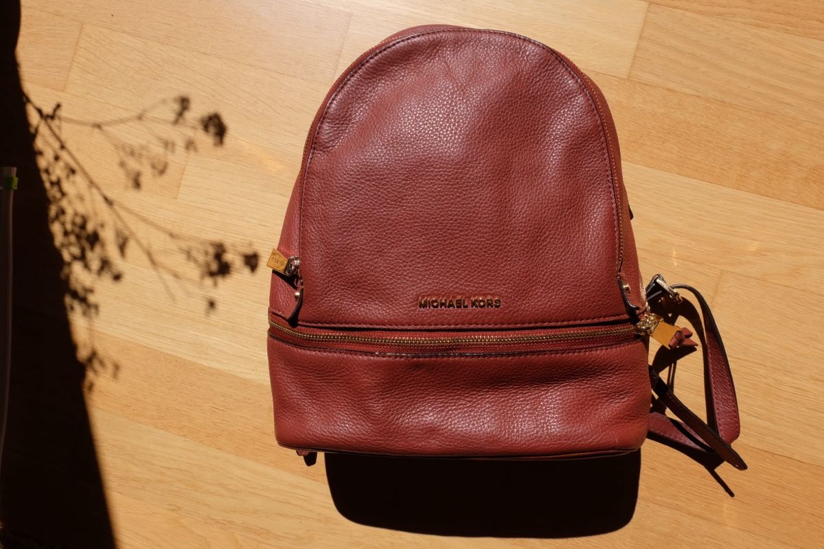 Michael Kors Zaini:  Michael Kors Leder Rucksack gebraucht – Usato da Kriens venduto da J.Iten 1
