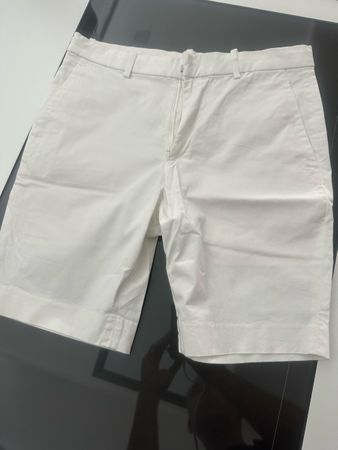 Uniqlo Shorts weiss Grösse M - sehr guter Zustand