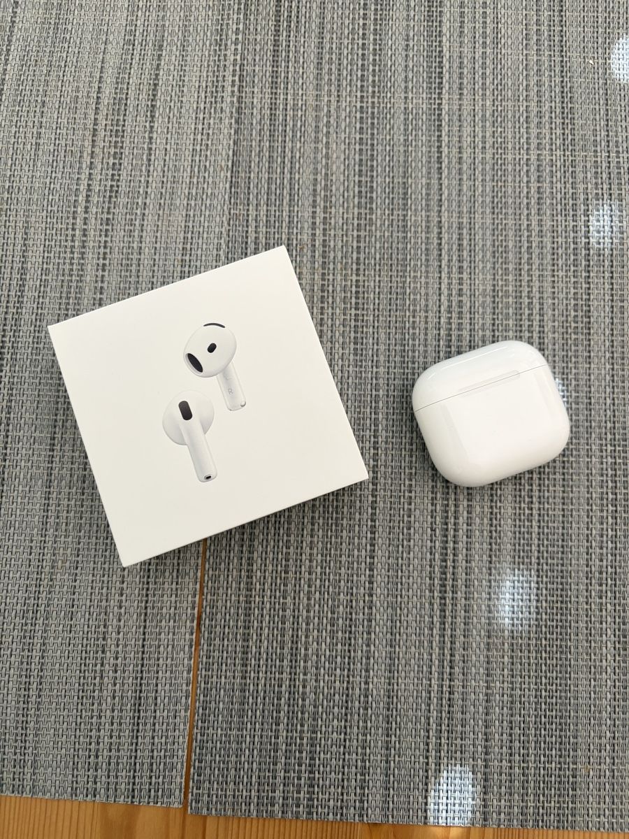 Apple Cuffie: AirPods 4 ANC – Nuovo (secondo la descrizione) da Basel venduto da Mr.Krabs1990