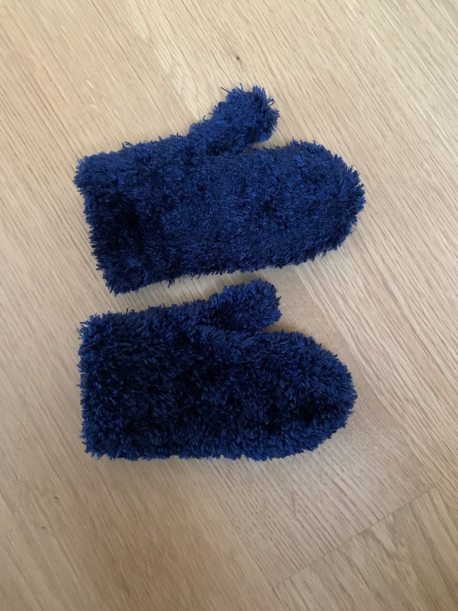 Kinderhandschuhe: Handschuhe Kleinkind flauschig – Gebraucht aus Dinhard von PS83