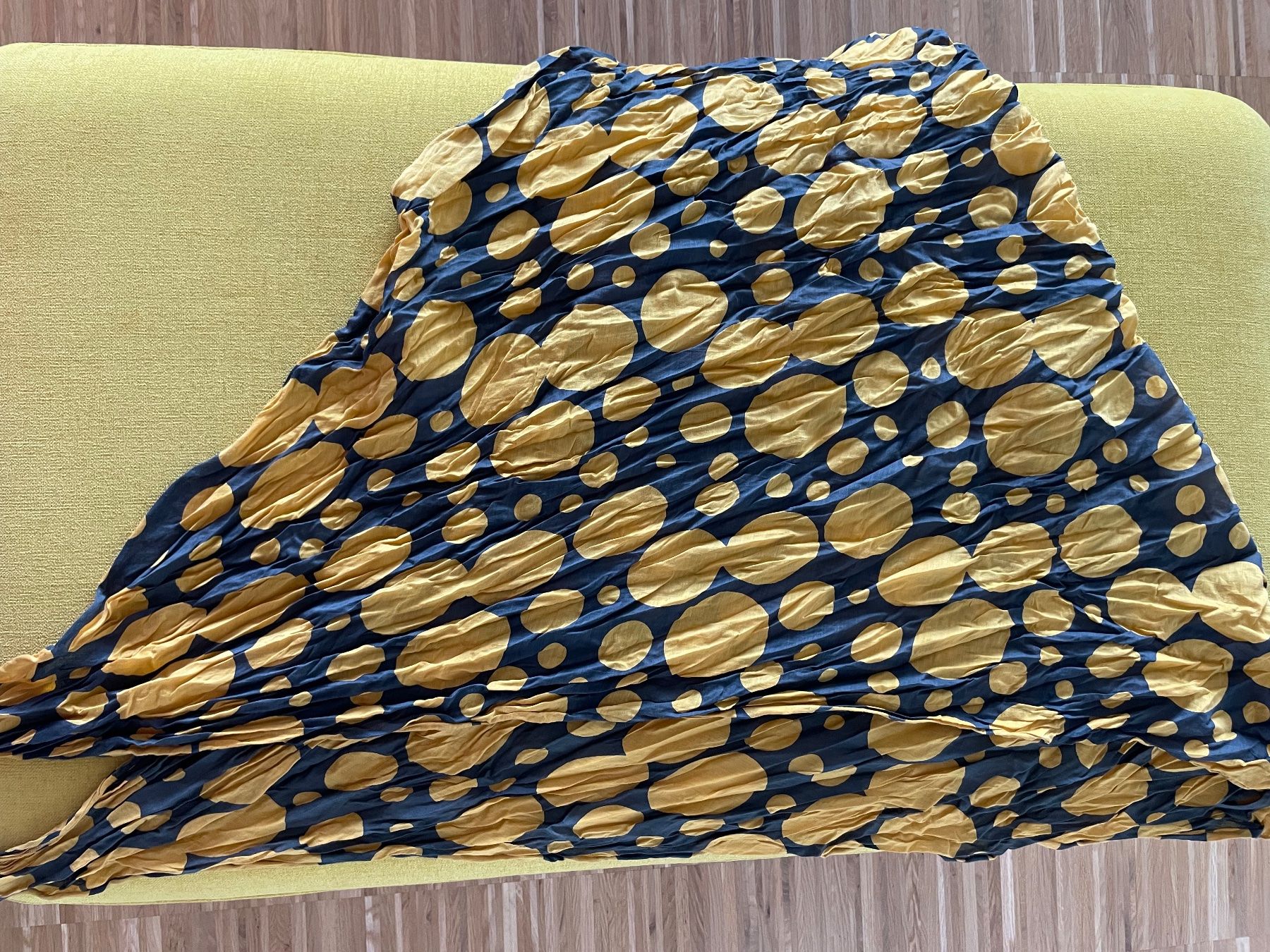 Foulard & Sciarpe: Damen-Dreieckstuch – Nuovo (secondo la descrizione) da Feusisberg venduto da Mila1122 2