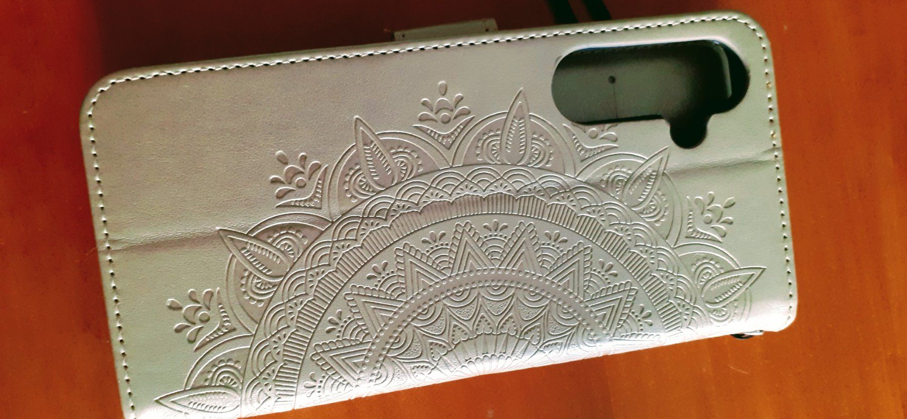 Samsung Cover & Protezioni schermo: Hülle Samsung Galaxy A35 gold-beige – Nuovo (secondo la descrizione) da Winterthur venduto da fabelwin 2