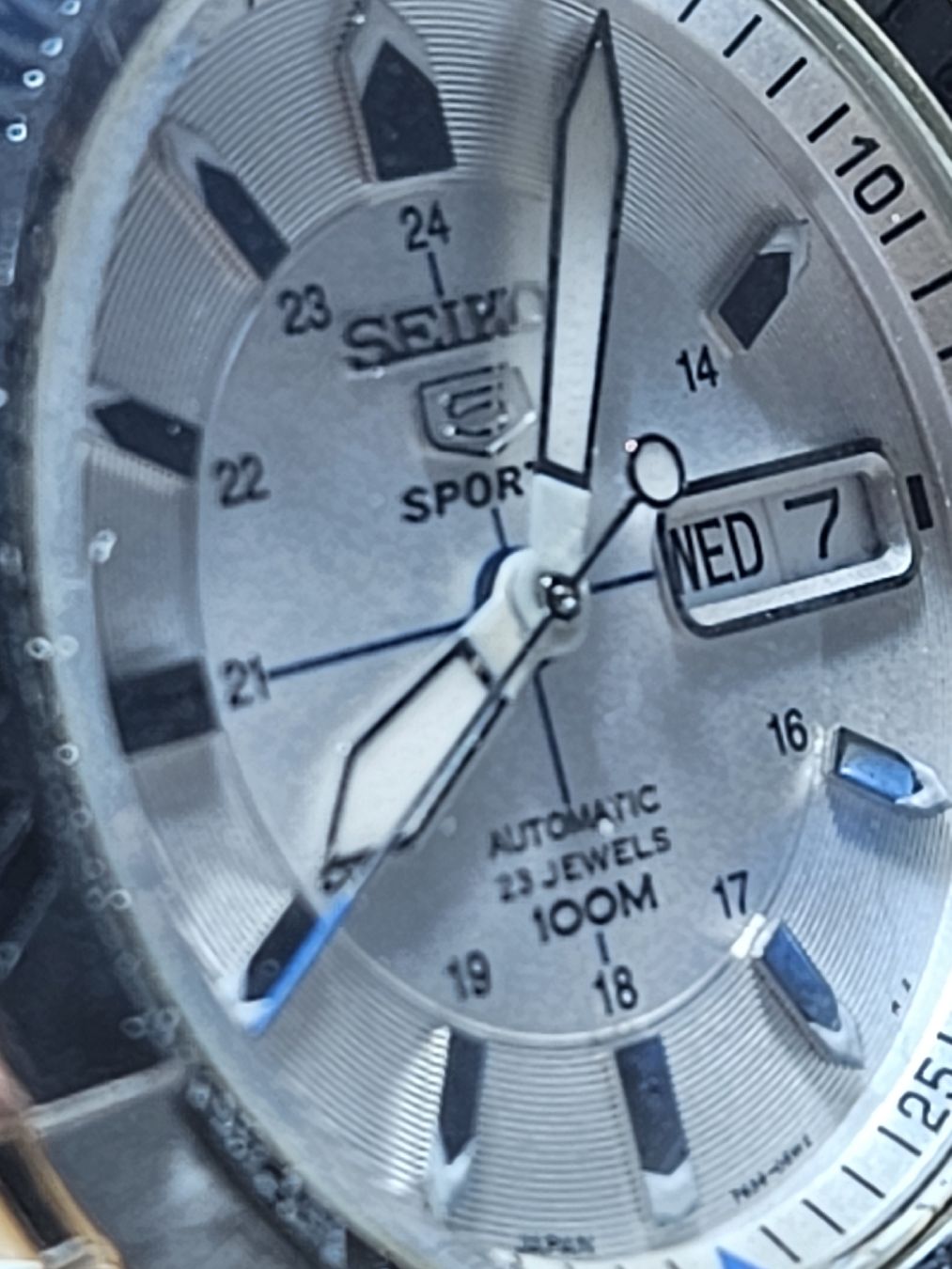 Seiko Orologi: Seiko 5 Sports Compass "White Navigator" Automatic Uhr 44mm – Usato da Flamatt venduto da pie_f9zm 3