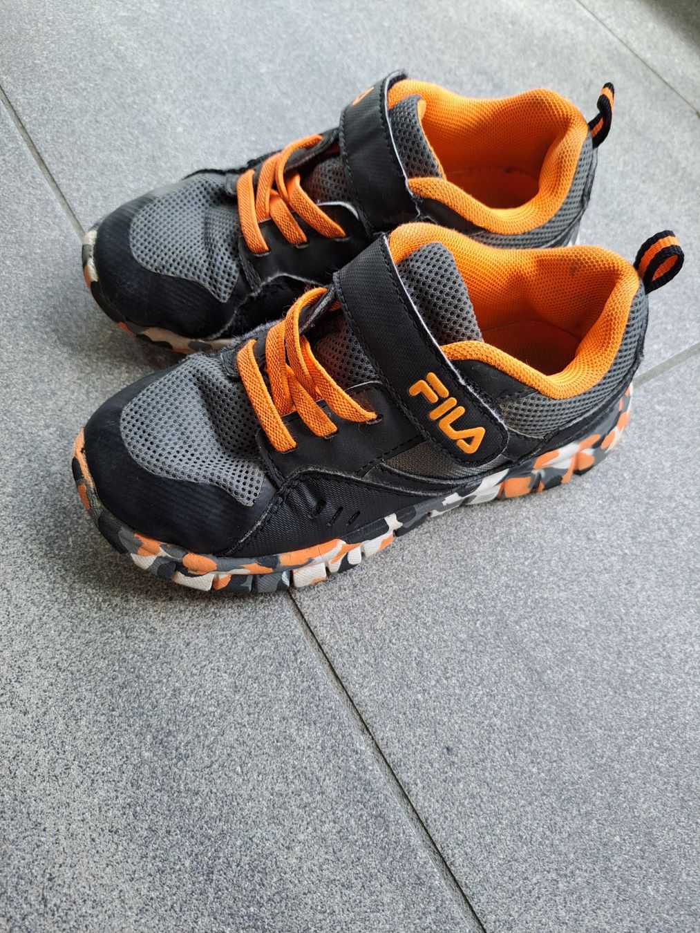 Fila Schuhe für Jungen: FILA Turnschuhe Gr 28 – Gebraucht aus Bünzen von nagyagi111mail
