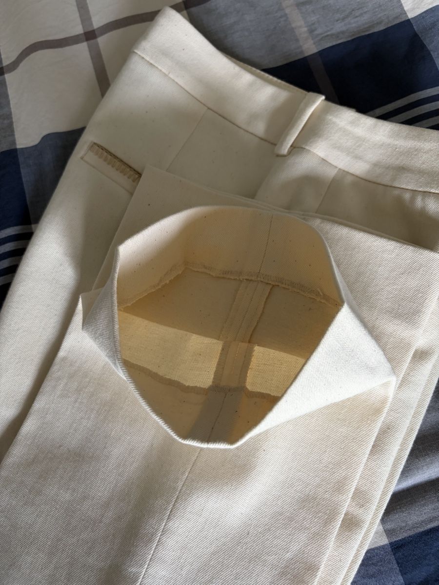 Massimo Dutti Pantaloni: Beige Massimo Dutti trousers, size 34 – Usato da Zug venduto da digalvao 6