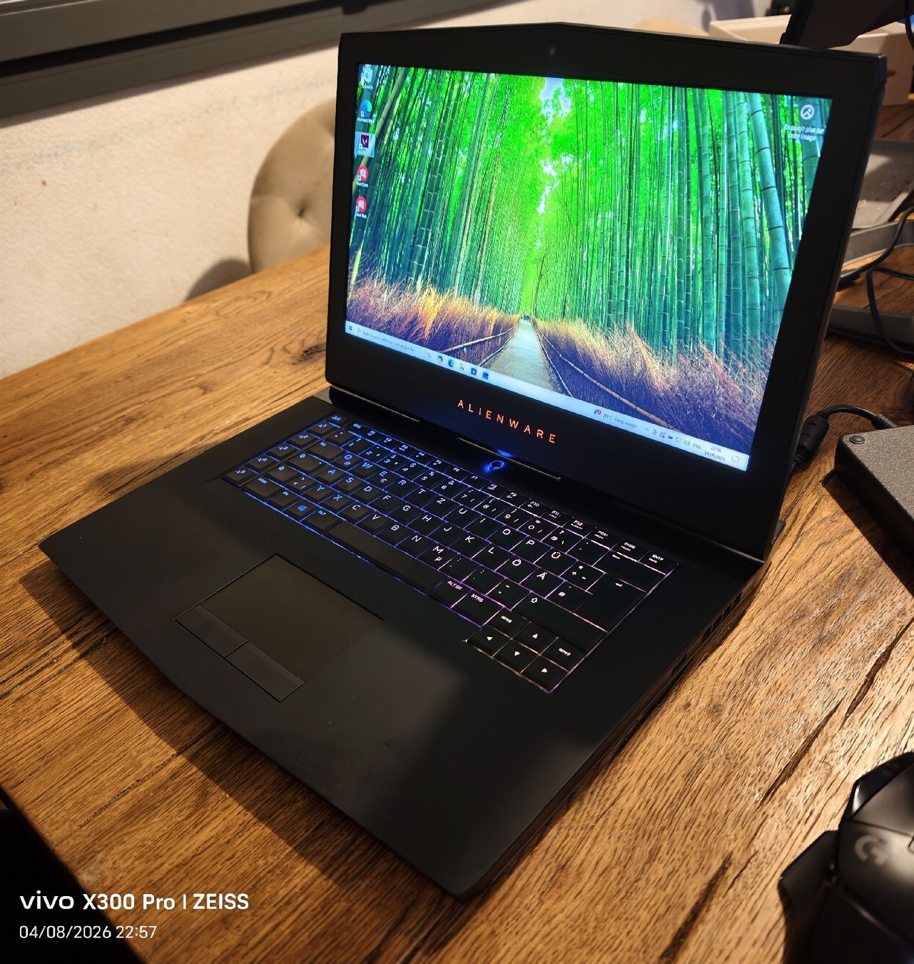 Alienware Notebook: Alienware + original box + chargeur – Usato da St-Martin FR venduto da MaxHsr