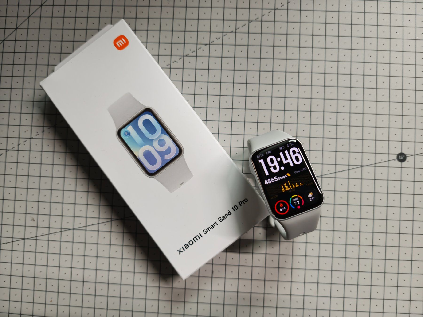 Xiaomi Smartwatch: Xiaomi Smart Band 10 Pro Blanc – Usato da Neuchâtel venduto da j_d_wv96