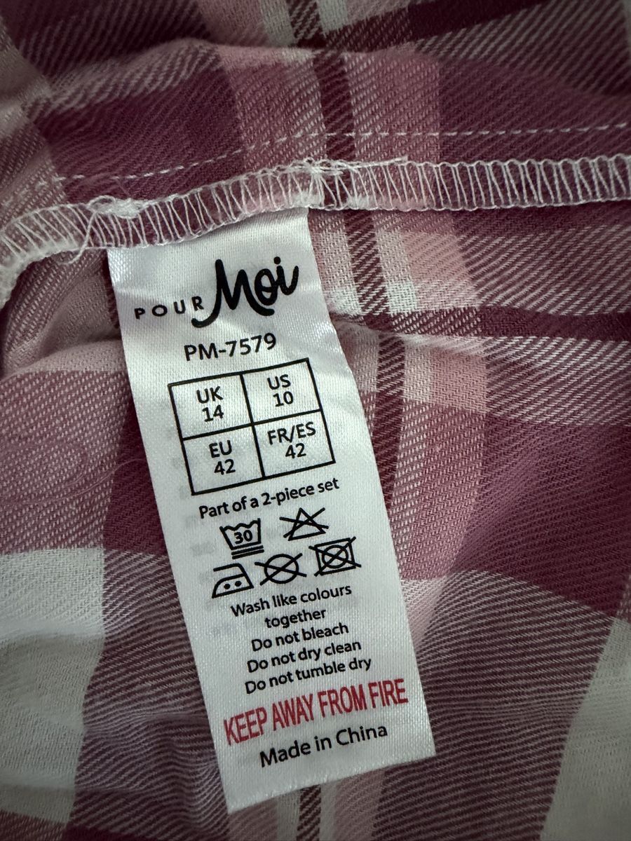 Negligees & Pyjamas: Pour Moi Pyjama Set, Grösse 42, Kariert, Neu – Neu (gemäss Beschreibung) aus Au ZH von FMRF 1