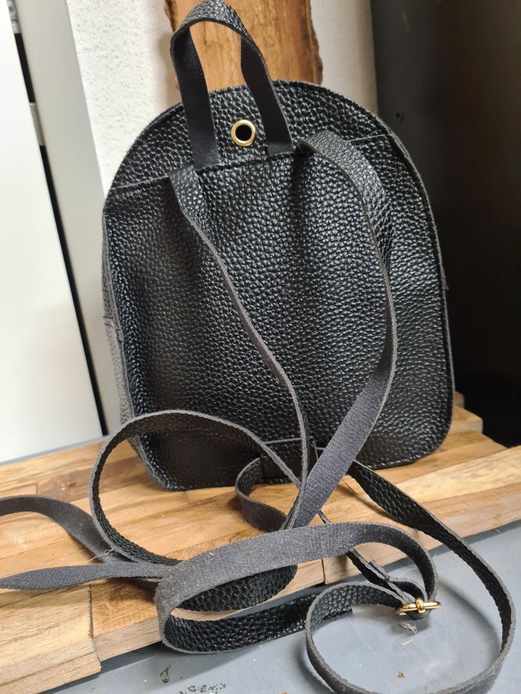 Sacs femmes: Ledrige Mini Damen Rucksack, ca.23x20 cm – D'occasion à Amriswil par used2use 2
