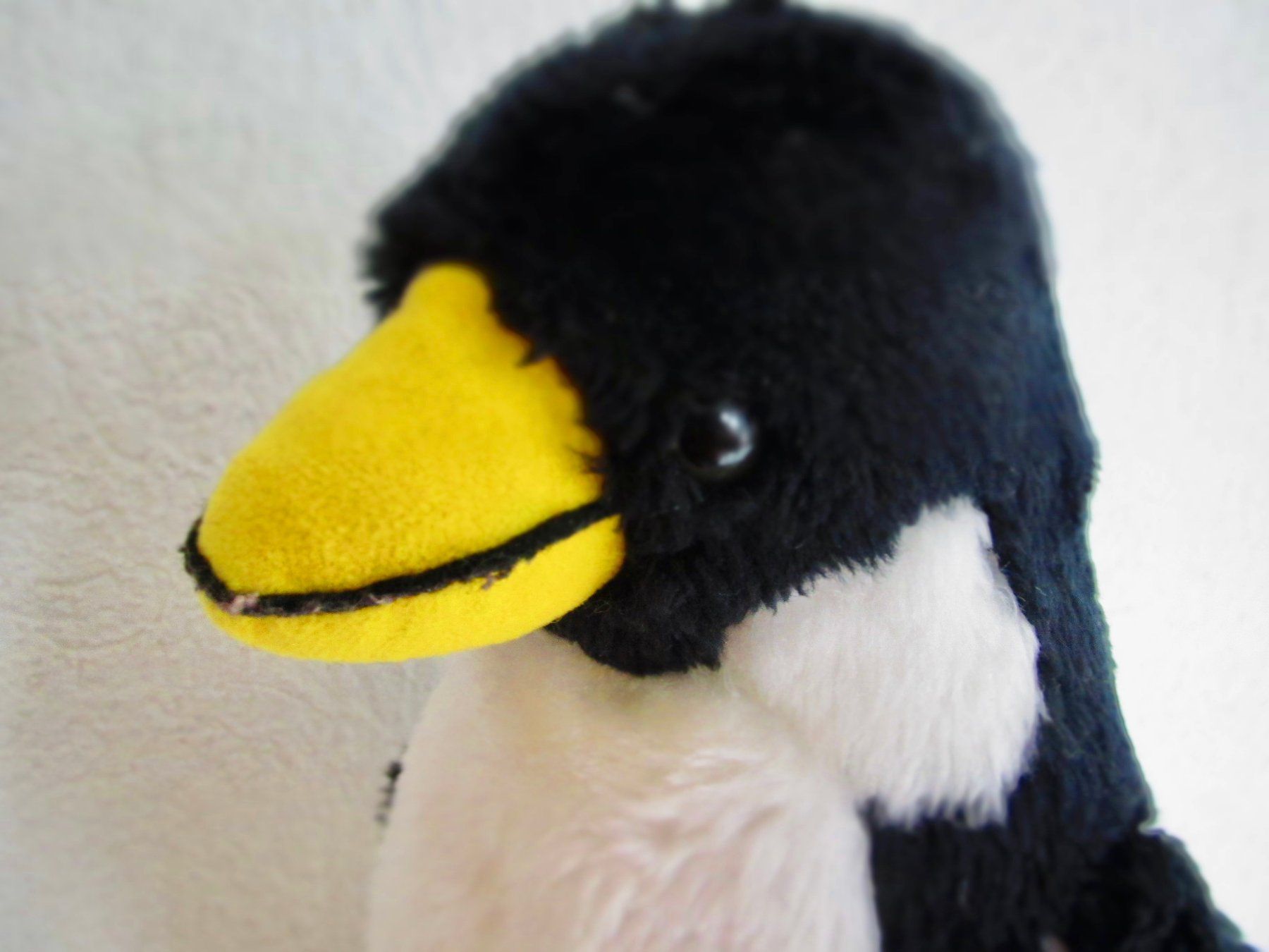 Spielzeuge: PELUCHE PINGOIN – Gebraucht aus Murten von Selliot 2