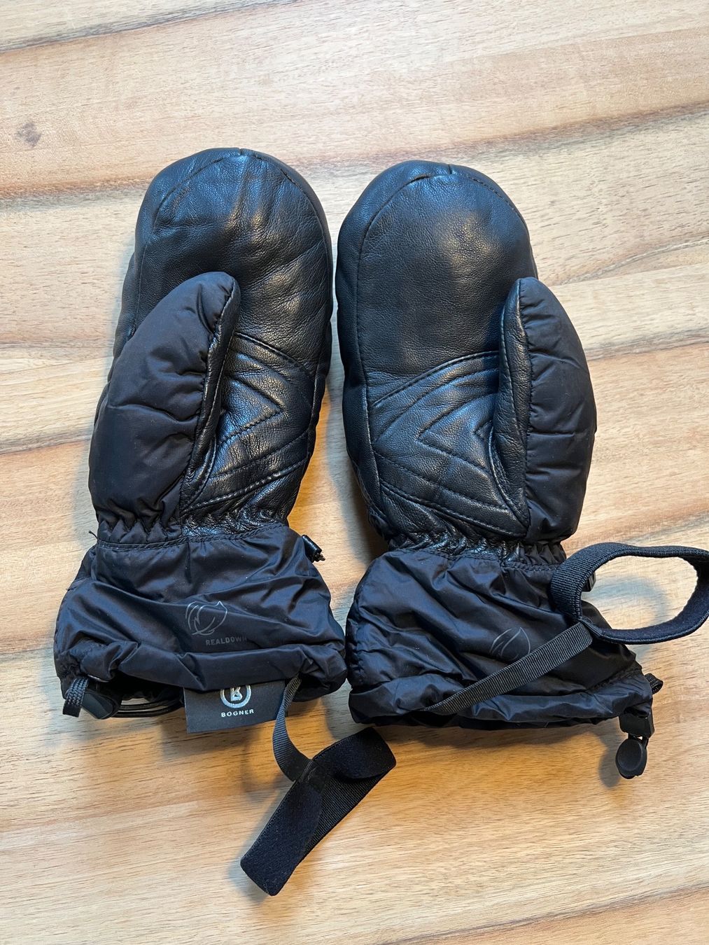 Bogner Guanti & manicotti: Bogner Ski Handschuhe | schwarz | Gr. XS oder 6.5 – Usato da Wettingen venduto da Lamadeux 3