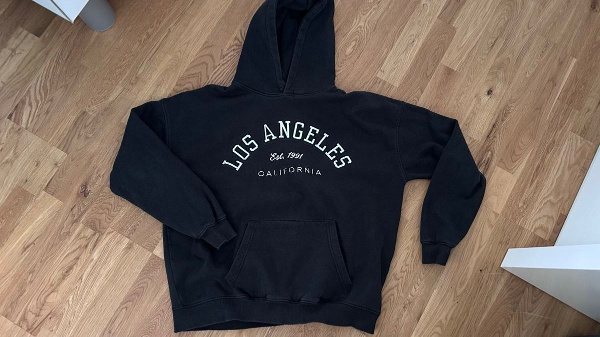 Pull&Bear Pullover & Sweatshirts: Pull&Bear Kapuzenpullover – Gebraucht aus Seengen von nad_cn92
