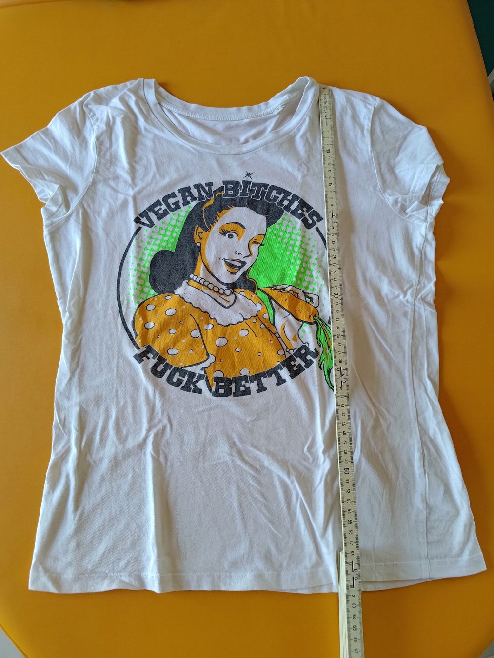 T-shirt: Damen T - Shirt Gr. L eher klein geschnitten  – Usato da Illnau venduto da mimi0303