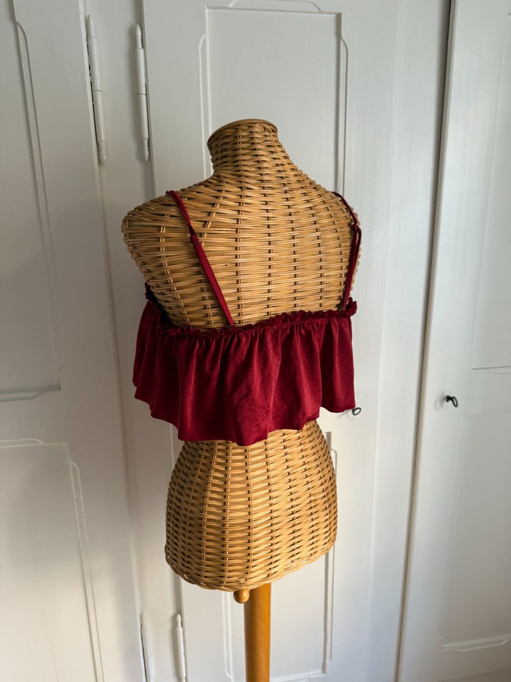 Costumi da bagno & Bikini: MINKPINK - Bikini Oberteil purpurrot M – Usato da Zürich venduto da Diazaio 2