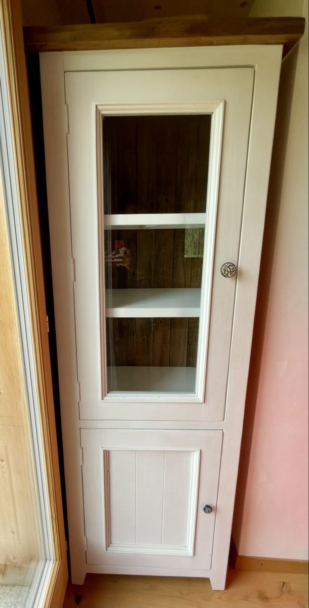 Credenze: Buffet, Kommode und Schrank in Landhausstil – Usato da Lauenen b. Gstaad venduto da NinaTheresa 3