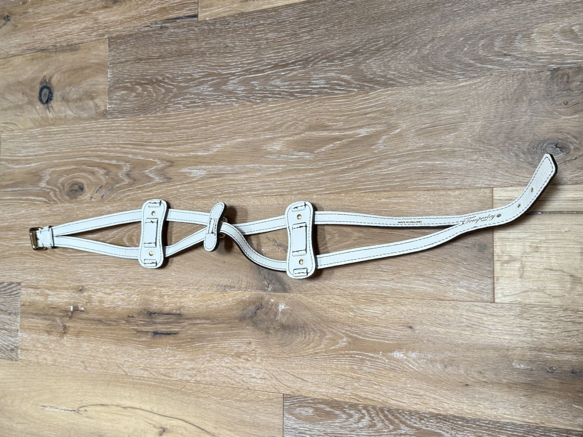 Cinture: Great Temperley leather white belt. S – Nuovo (secondo la descrizione) da Grund b. Gstaad venduto da PlageNeigeplus 3