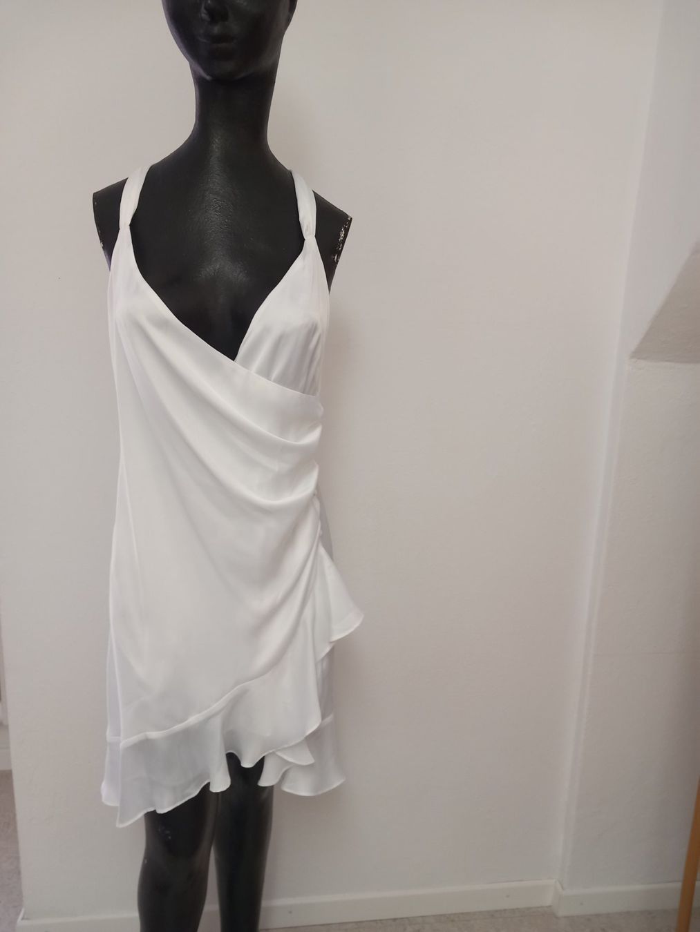 Guess Kleider: GUESS Sommerkleid NEU – Neu und originalverpackt aus Triengen von angel112