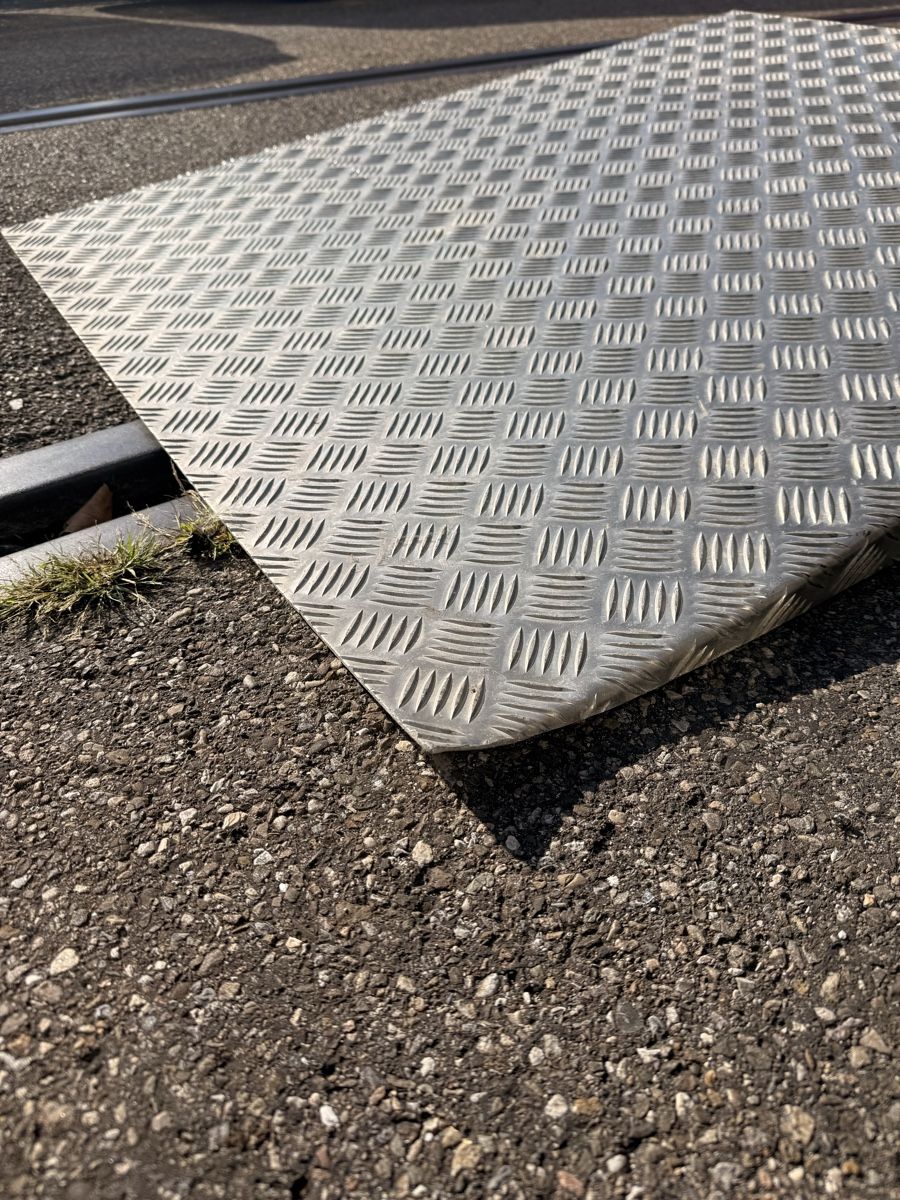 Auffahrrampen: Alu Rampe Riffelblech – Gebraucht aus Liestal von Tschopp77 3