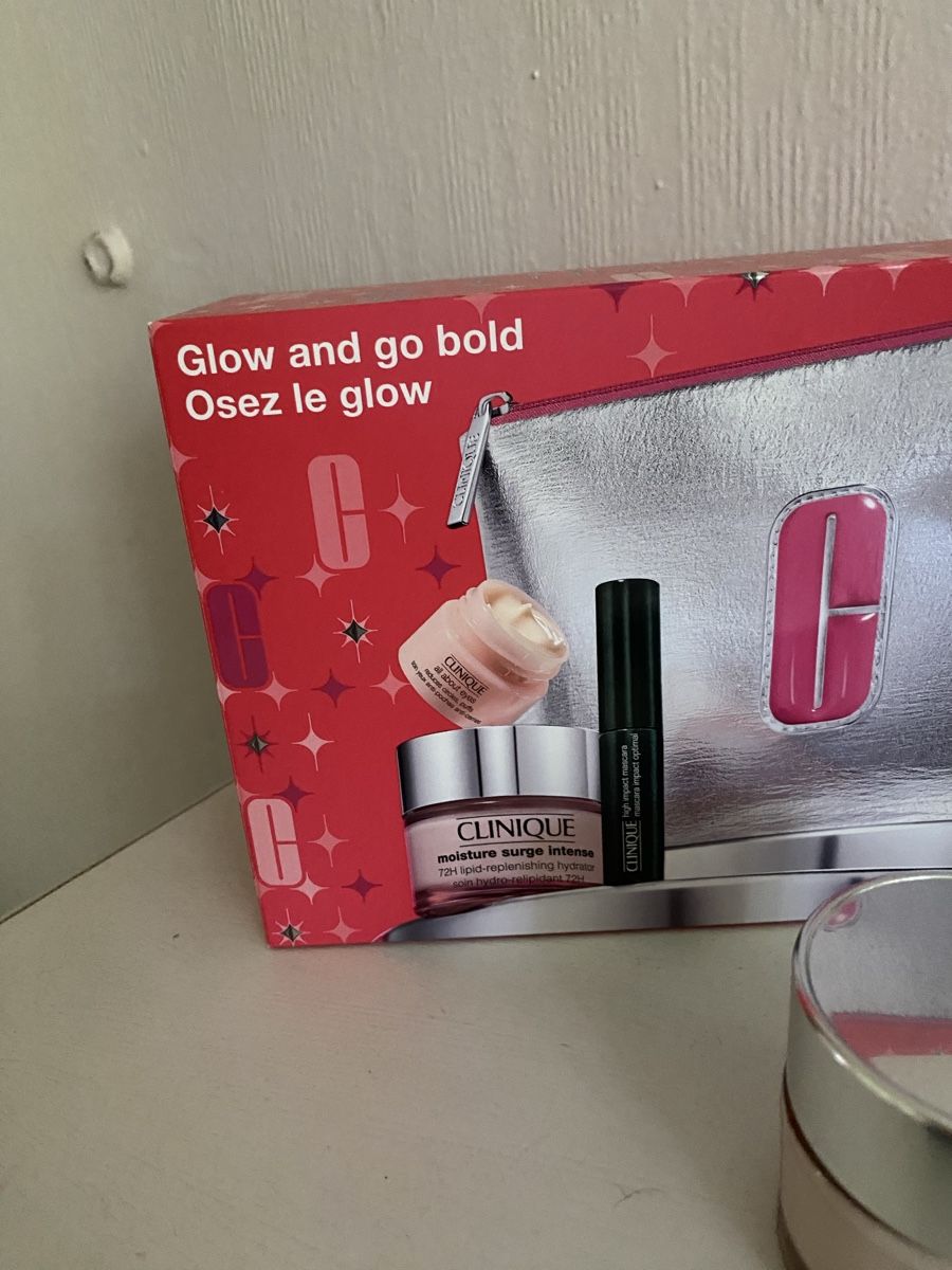 Clinique Gesichtspflege: Clinique Set Moisture Surge Intense 72H Hydrator – Neu und originalverpackt aus Etzwilen von Roto2 1