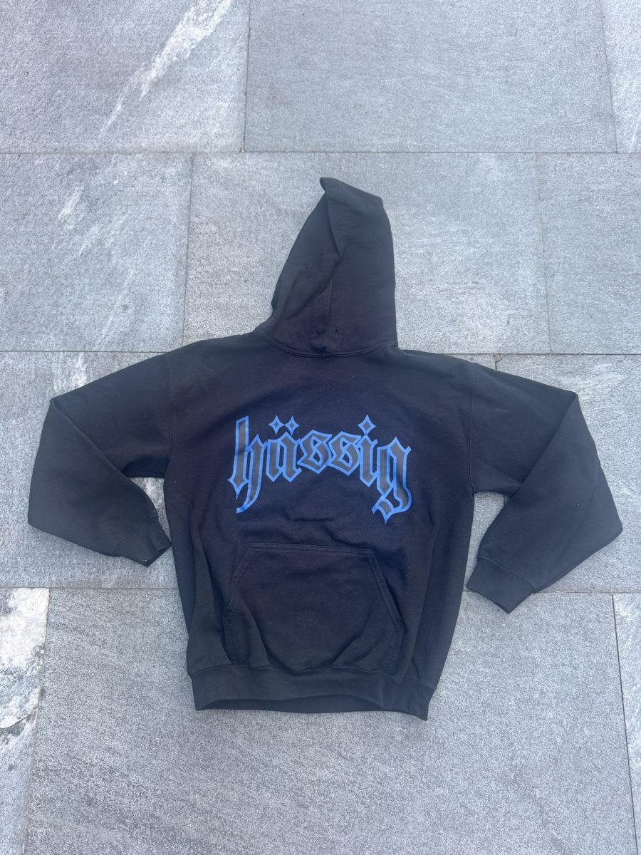 Hässig Pullover & Sweatshirts: Hässig Hoodie Size M – Gebraucht aus Muri b. Bern von ann_g287