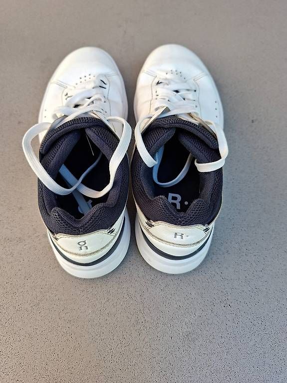 Damenschuhe: Roger Federer ON Turnschuhe Gr 40 – Gebraucht aus Langenthal von Swissrunner 1