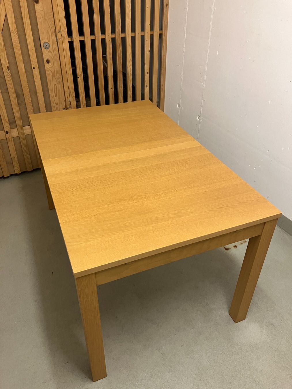 Ikea Tavoli: IKEA Bjursta Ausziehtisch – Usato da Bern venduto da ga.la. 5