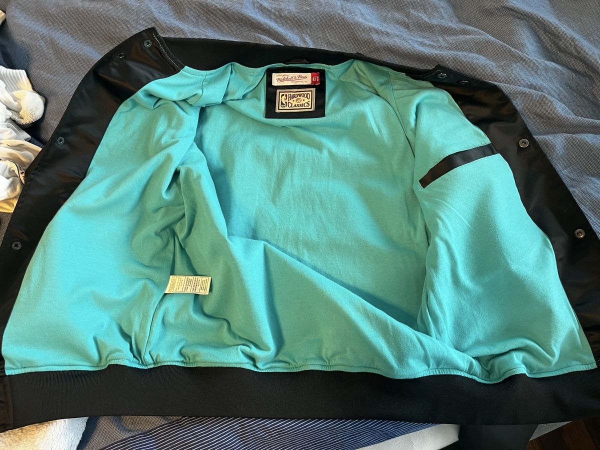 Giacche: Mitchell & Ness vintage Memphis Grizzlies Jacket – Nuovo (secondo la descrizione) da Wädenswil venduto da pet_2g8j 3