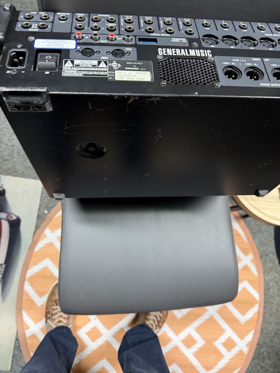 Console di mixaggio:  Generalmusic Powercase 16 – Usato da Hauptwil venduto da musikboerse 7