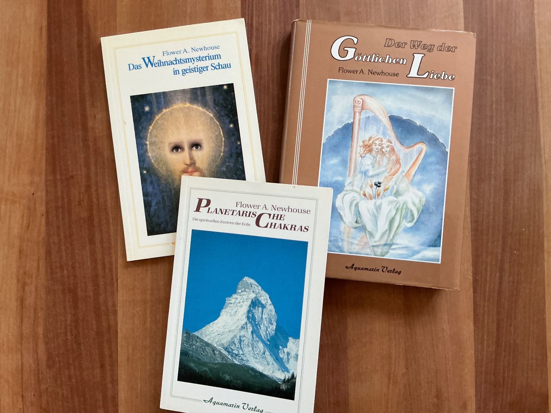 Bücher: Flower A. Newhouse – Gebraucht aus Kirchenthurnen von Gluecksbrief