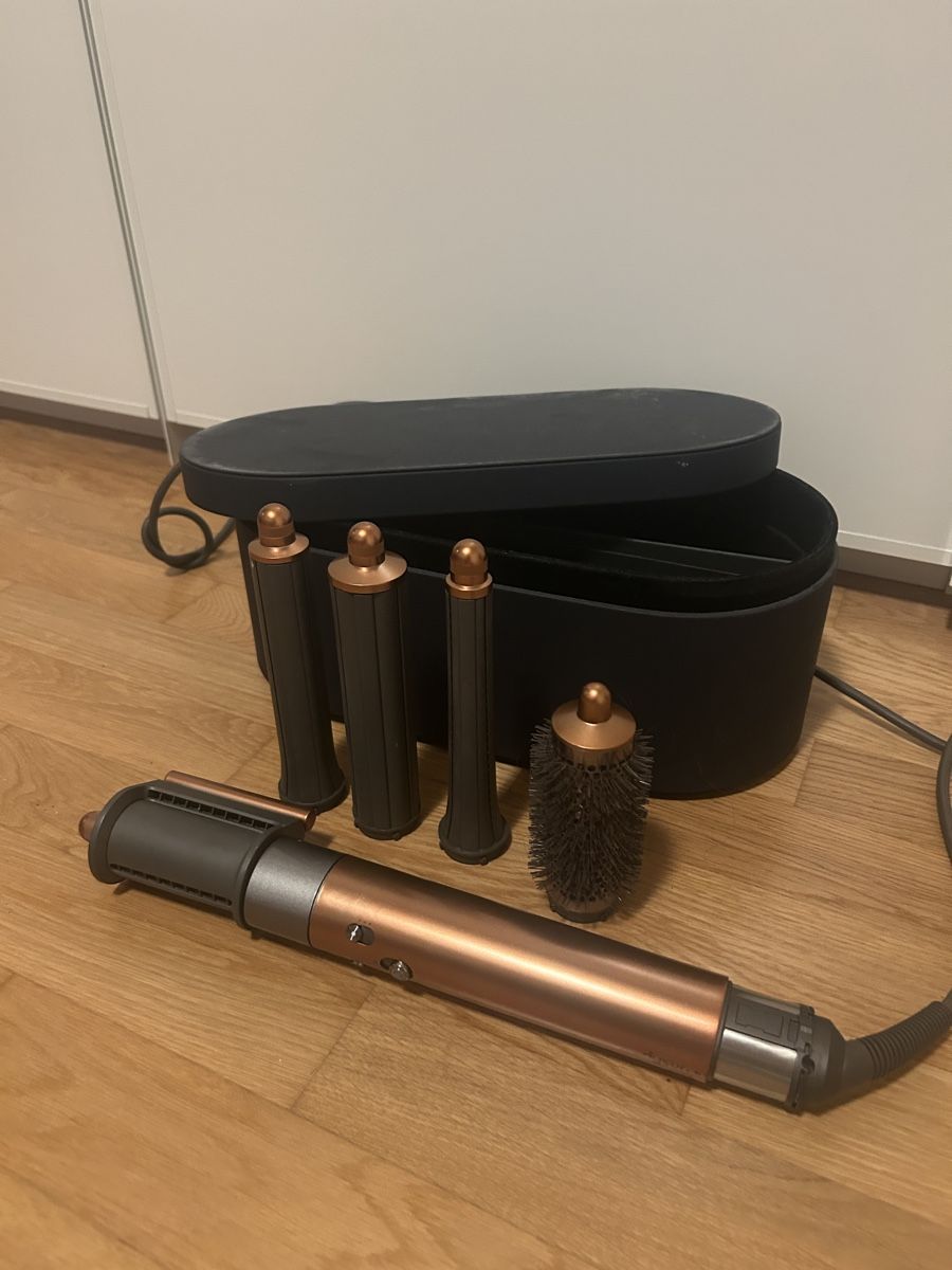 Dyson Sèche-cheveux: Dyson Airwrap Complete Long / Copper – D'occasion à Basel par mar_df9j 2