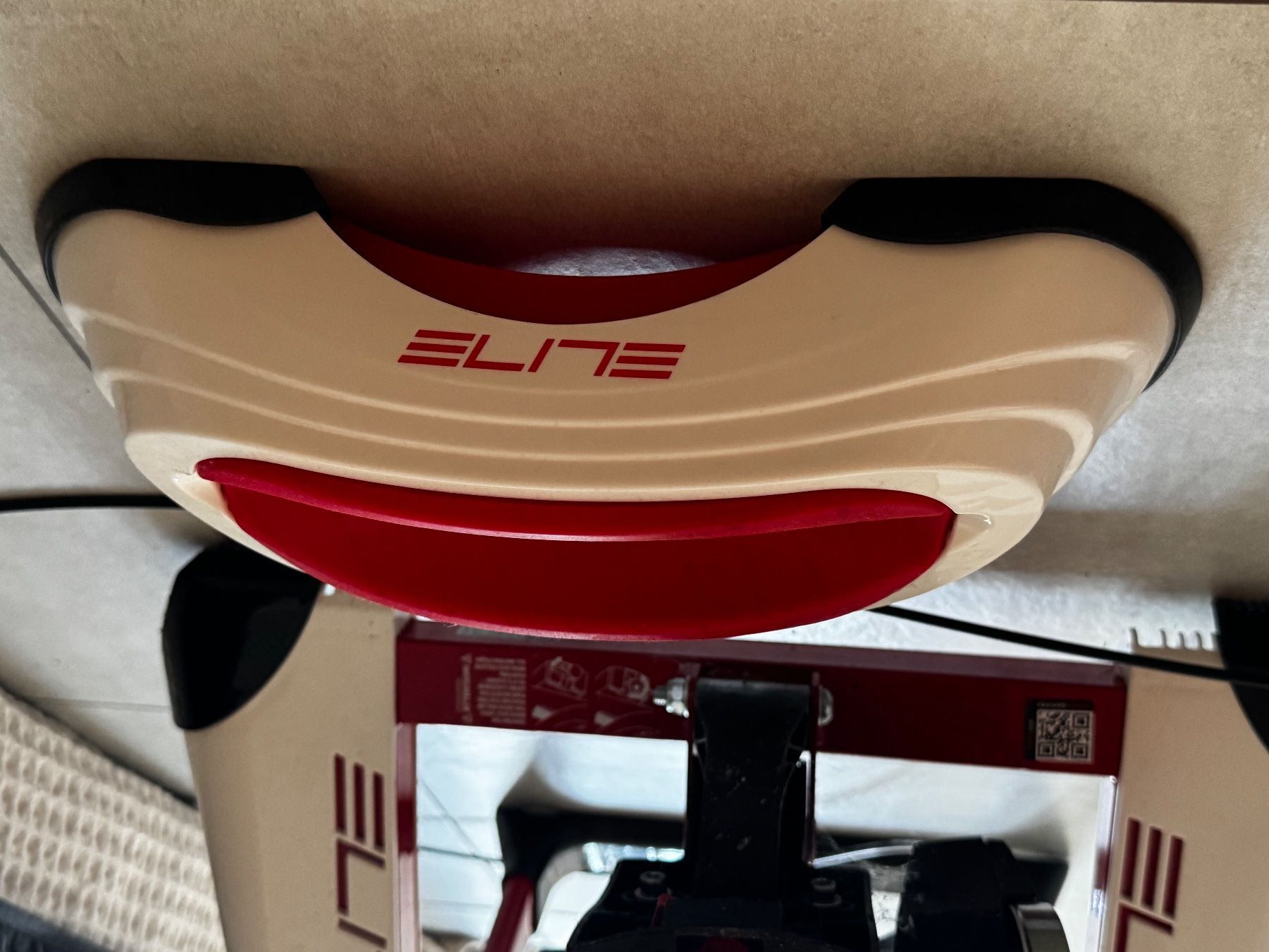 Hometrainer: Elite Rollentrainer – Gebraucht aus Kilchberg ZH von tae_h8fq 4