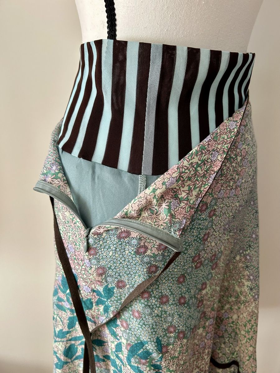Röcke: CopCopine unique design layer skirt – Gebraucht aus Genève von NipponiaNippon 2