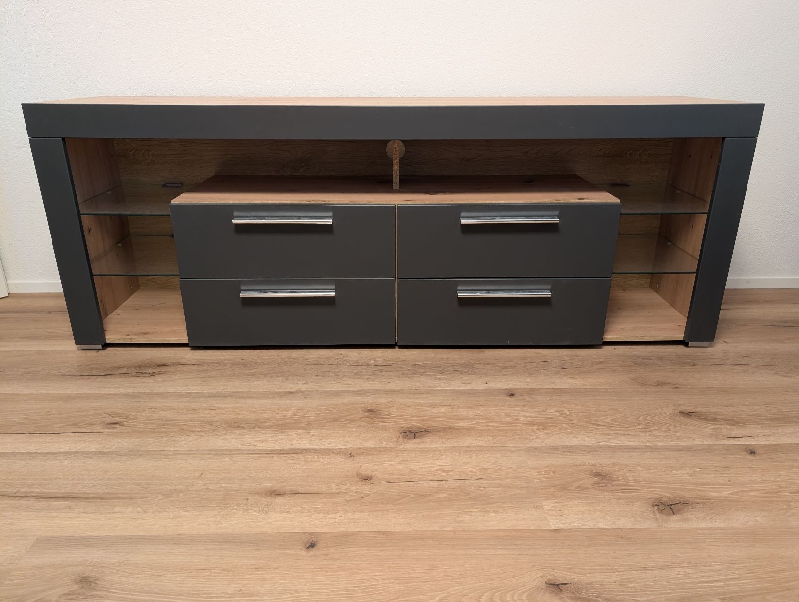 Mömax Mobili TV: TV Lowboard mit Beleuchtung – Usato da Rorschacherberg venduto da dar_6f2g