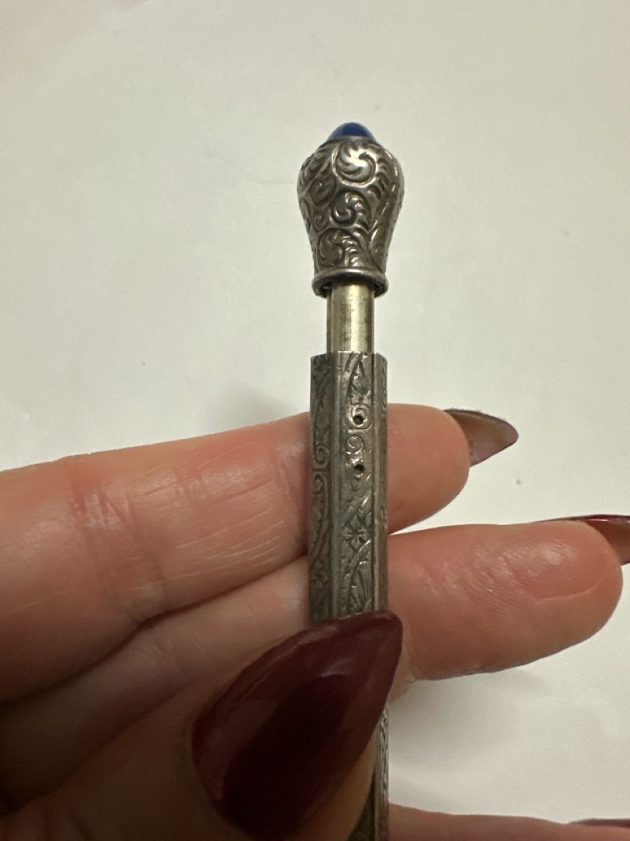 Crayons, crayons de couleur & craies: Objet en argent – D'occasion à Montreux par Pipo7878 1
