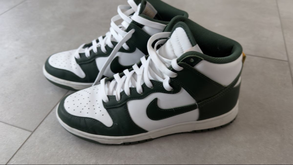 Nike Herrenschuhe: Baskets Nike Dunk High vertes blanches – Gebraucht aus La Chaux-de-Fonds von Tomas1019 1
